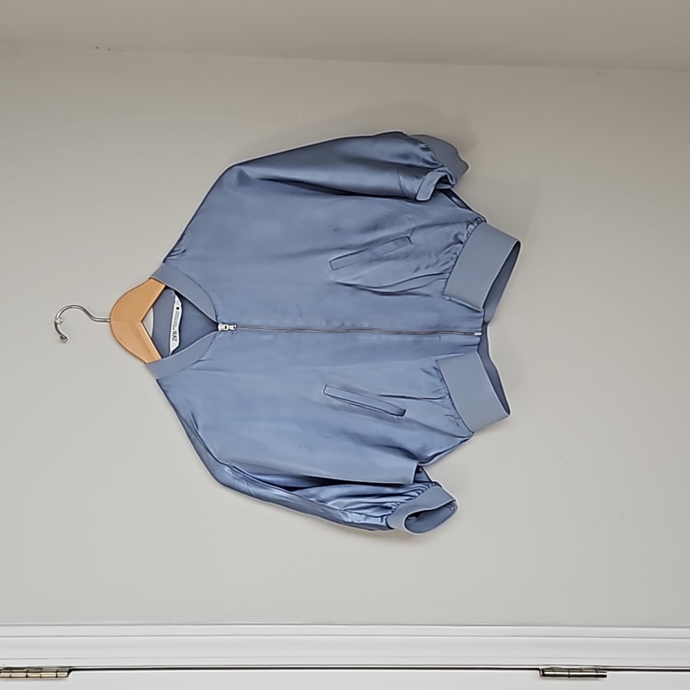 Zara light weight Viscose material bomber jacket